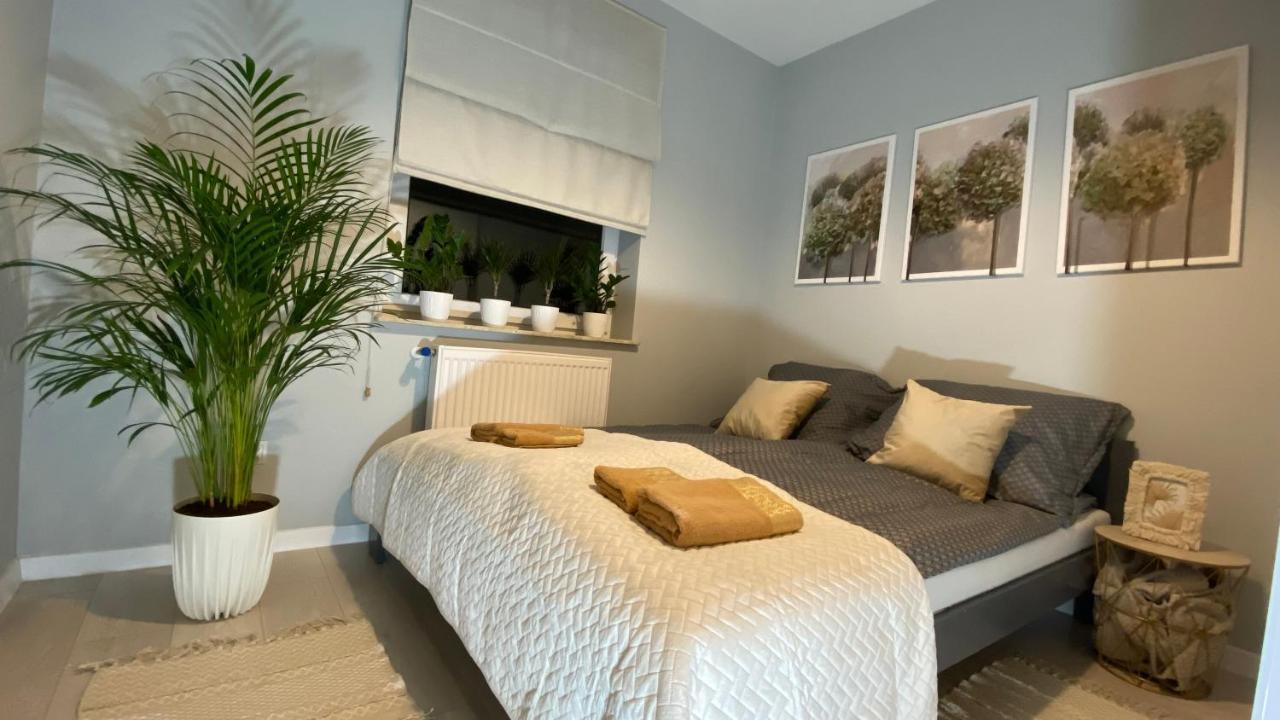 Apartament Plaza Park Przemysl Ngoại thất bức ảnh